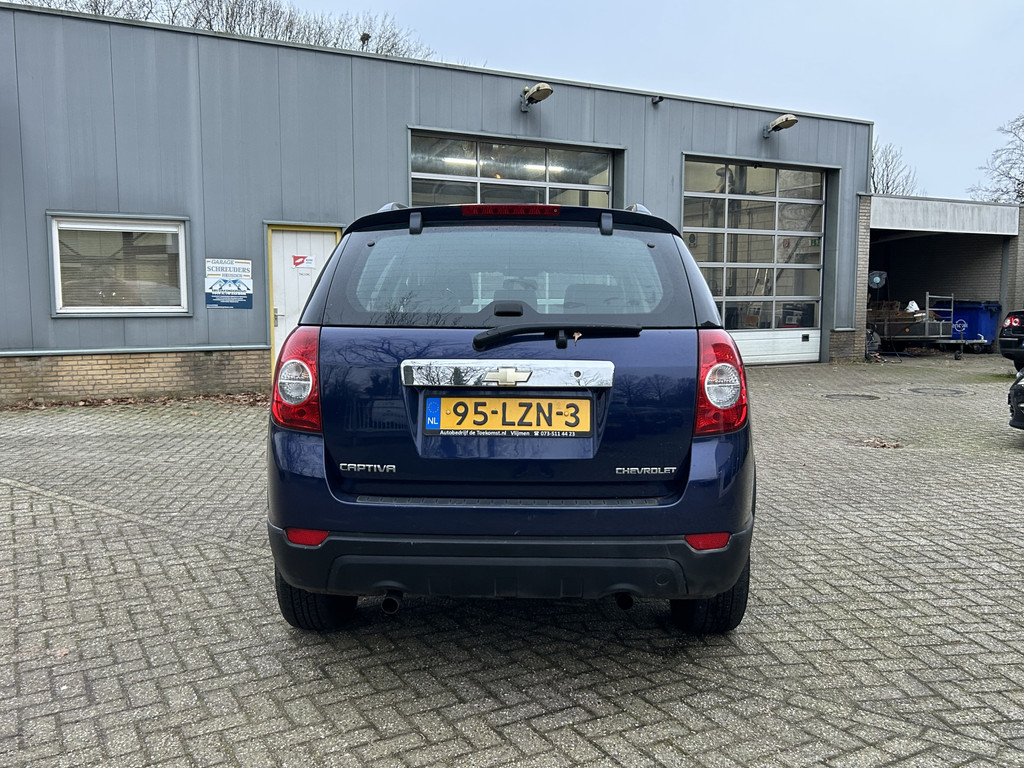 42240451-10.jpg