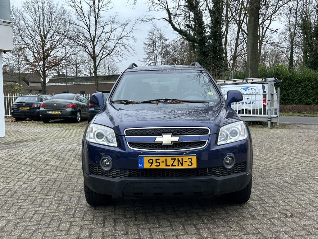 42240451-8.jpg