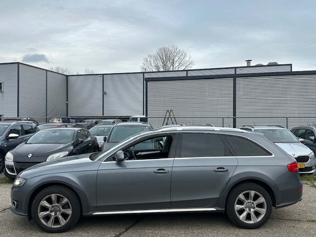 50570759-7.jpg