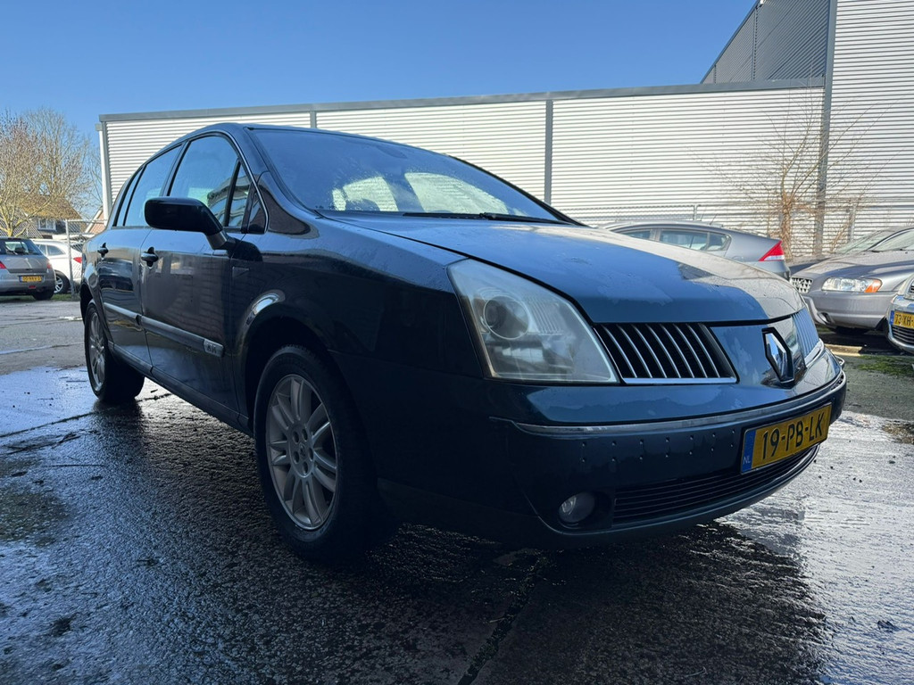 51759799-14.jpg